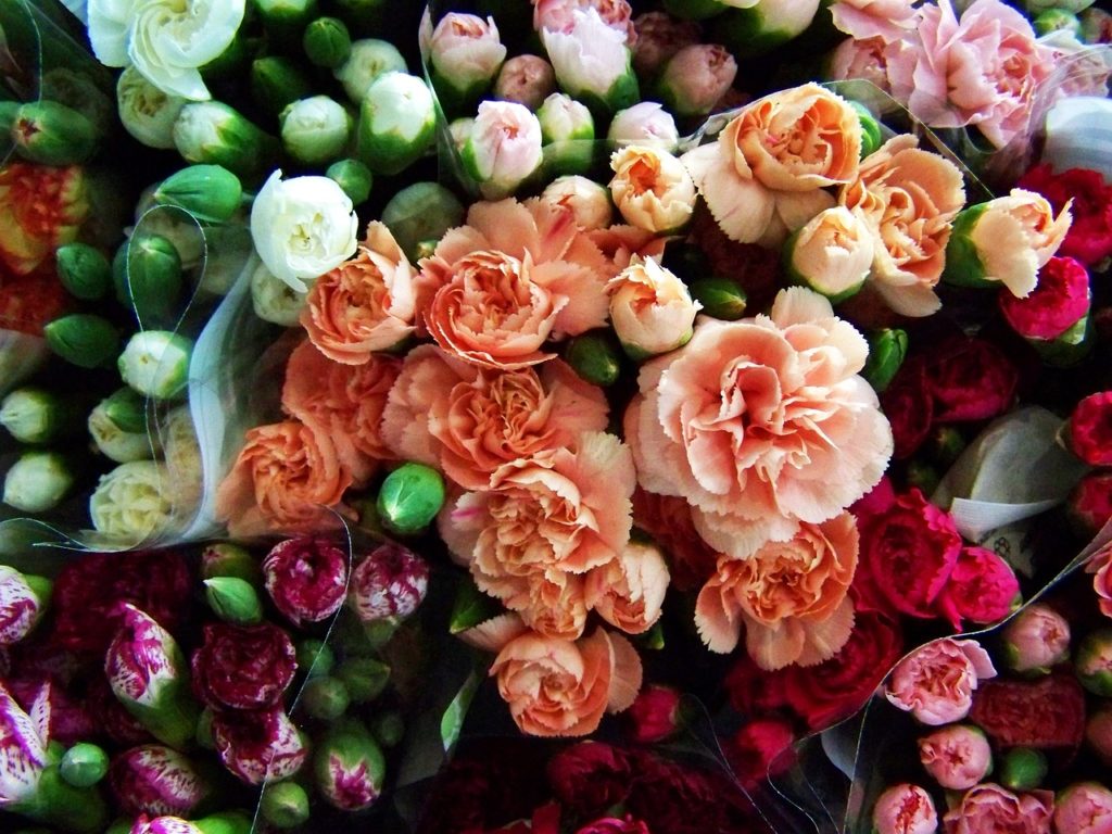 colorful-flower-bouquets