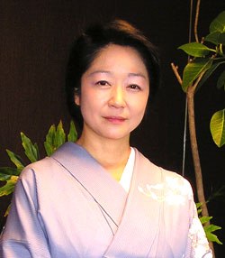 白坂亜紀に子供はいる 年齢や性別は 銀座で培ったリーダー論とは まろぐ Marog